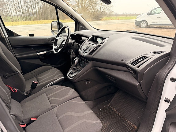 Ford Transit Connect 6 of 10