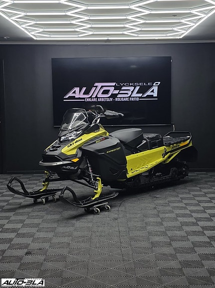 Ski-doo Expedition