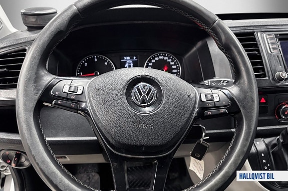 Volkswagen Transporter 14 of 22
