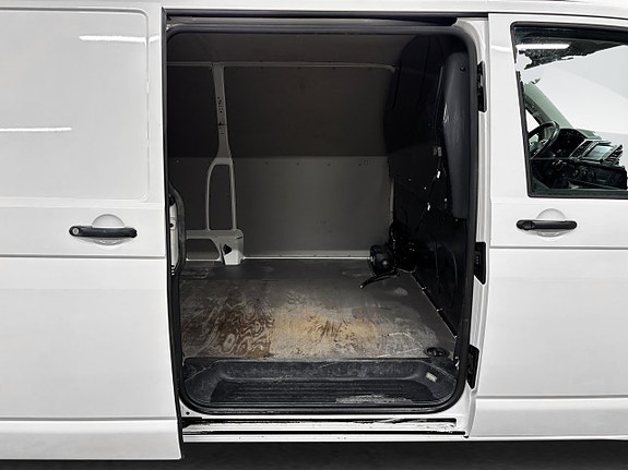 Volkswagen Transporter 10 of 22