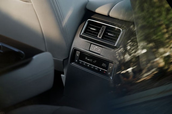 Mazda CX-80 6 of 14
