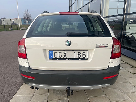 Skoda Octavia Scout 5 of 5