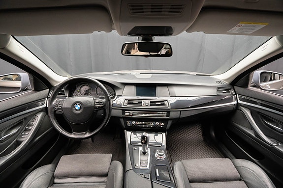 BMW 520d 12 of 25