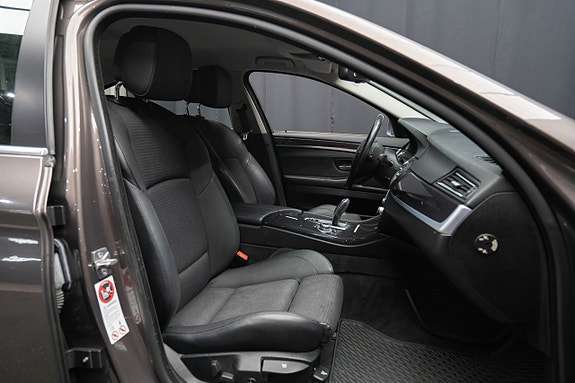 BMW 520d 16 of 25