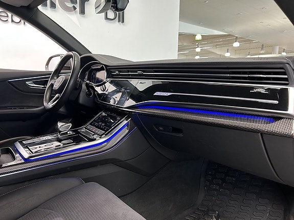 Audi Q8 21 of 27