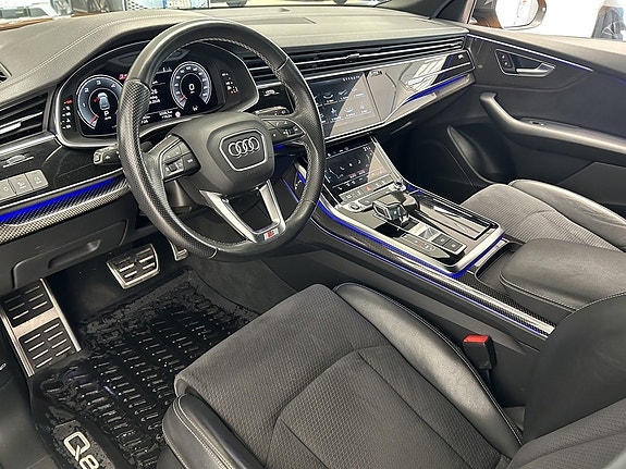 Audi Q8 11 of 27