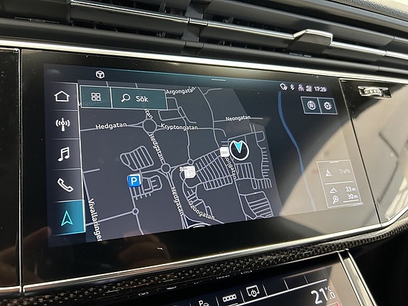 Audi Q8 15 of 27