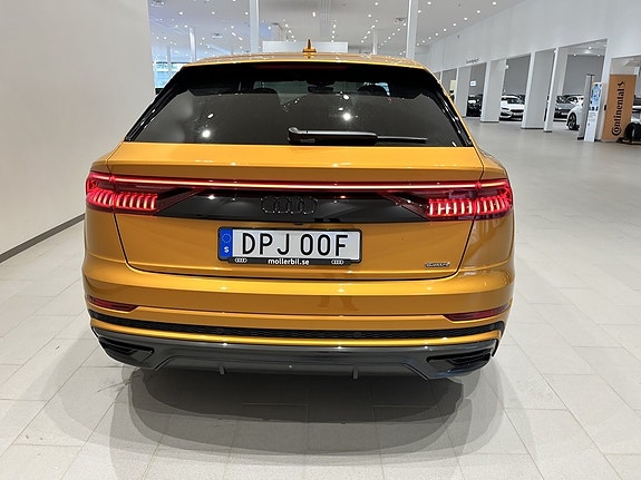 Audi Q8 5 of 27