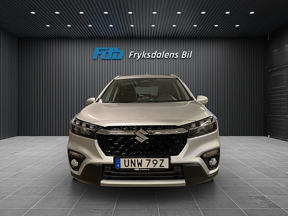 Suzuki S-Cross 2 of 18