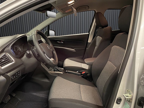 Suzuki S-Cross 9 of 18