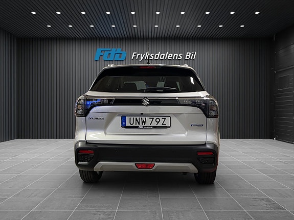 Suzuki S-Cross 5 of 18