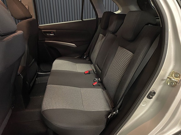 Suzuki S-Cross 13 of 18