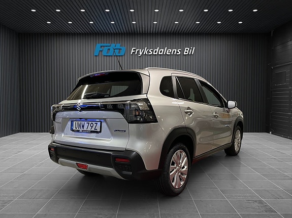 Suzuki S-Cross 6 of 18