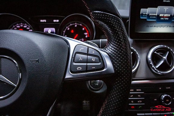 Mercedes-Benz CLA220 d 21 of 27
