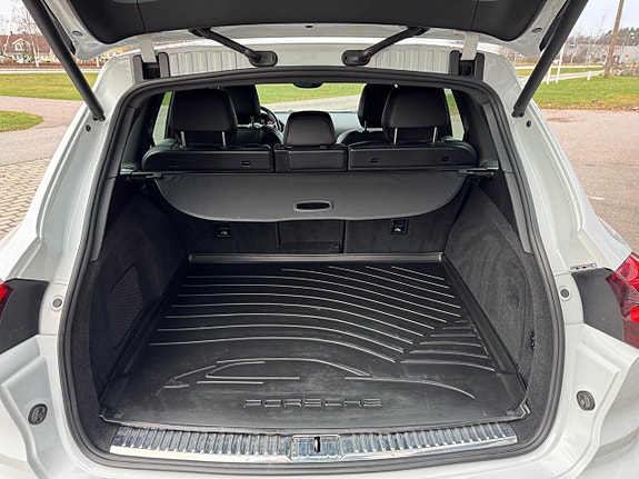 Porsche Cayenne 20 of 21
