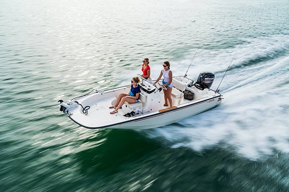 BOSTON WHALER