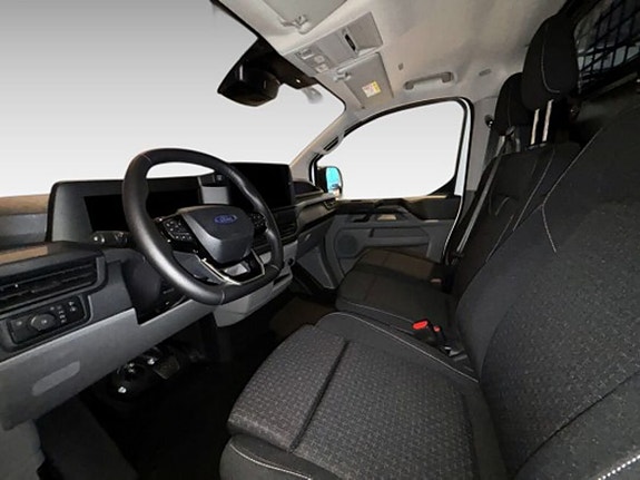 Ford Transit Custom 9 of 13