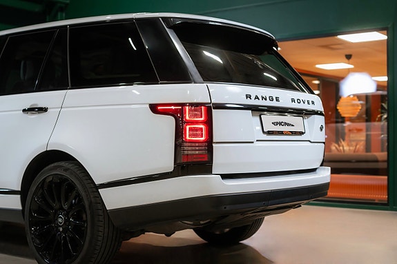 Land Rover Range Rover 4 of 5