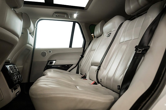 Land Rover Range Rover 24 of 24
