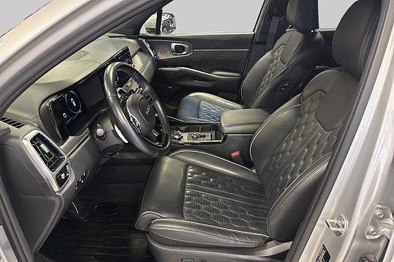 Kia Sorento 8 of 21