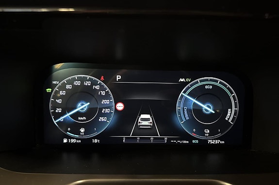 Kia Sorento 12 of 21