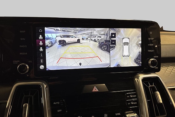 Kia Sorento 17 of 21