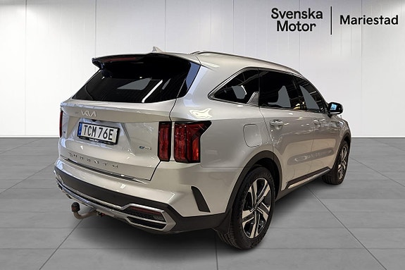 Kia Sorento 4 of 21