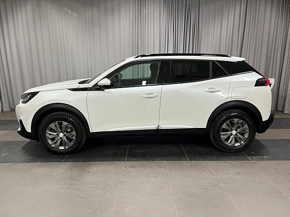 Peugeot 2008 2 of 5