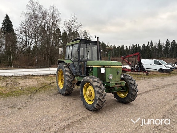 Traktor - John Deere 3140 MFWD