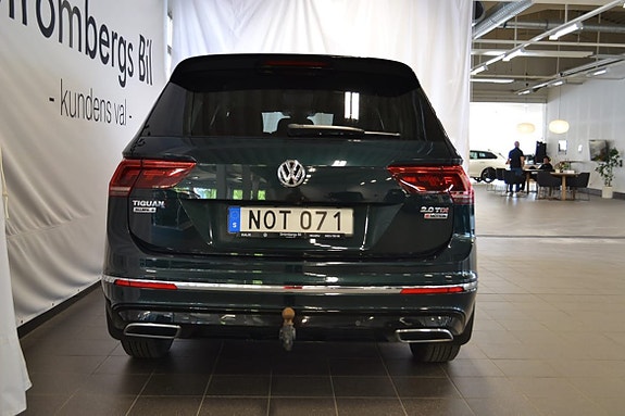 Volkswagen Tiguan Allspace 4 of 5