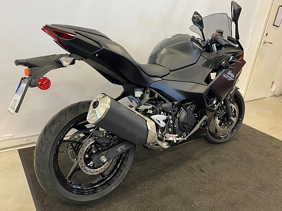 Kawasaki Ninja 500 Sport "Fabriksny hoj för omgående leverans" 4 of 5