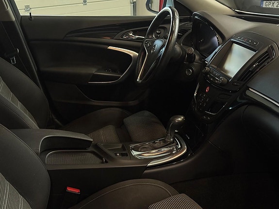 Opel Insignia 9 of 16