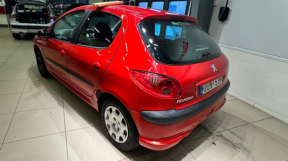 Peugeot 206 12 of 15