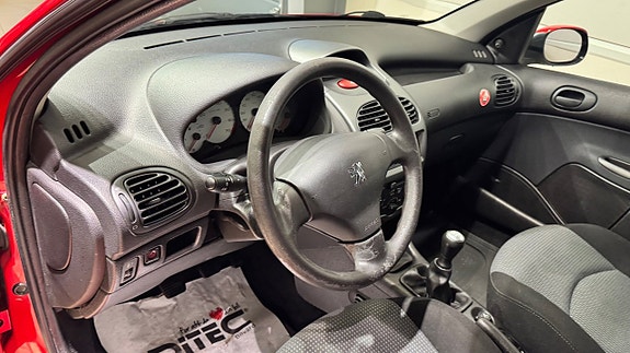 Peugeot 206 6 of 15