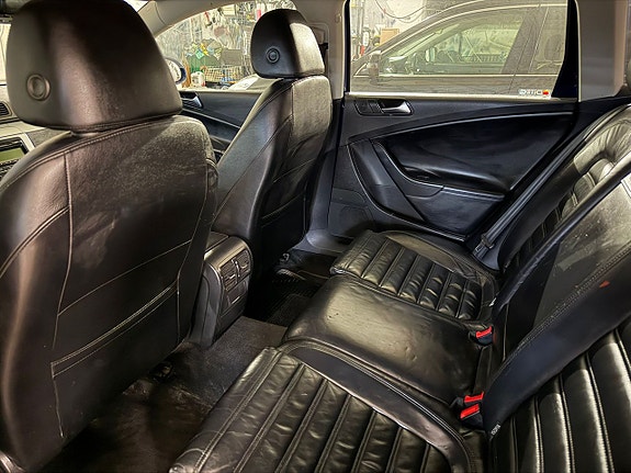 Volkswagen Passat 9 of 10