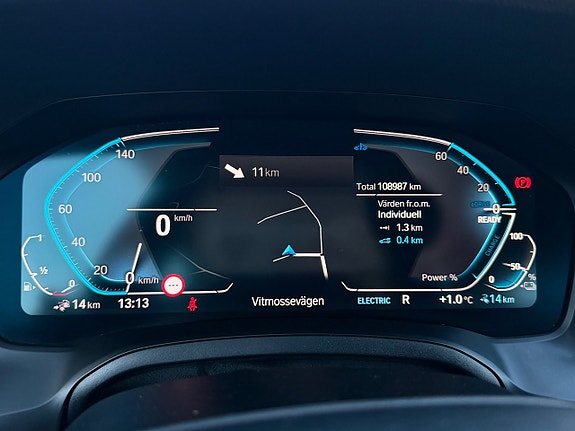 BMW 330e 19 of 30