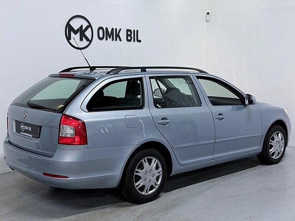 Skoda Octavia 3 of 5
