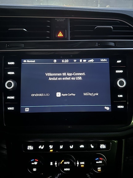 Volkswagen Tiguan 18 of 25