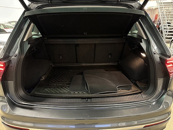 Volkswagen Tiguan 7 of 25