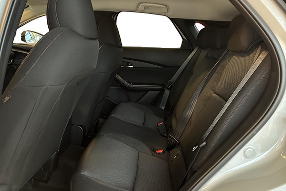 Mazda CX-30 10 of 15
