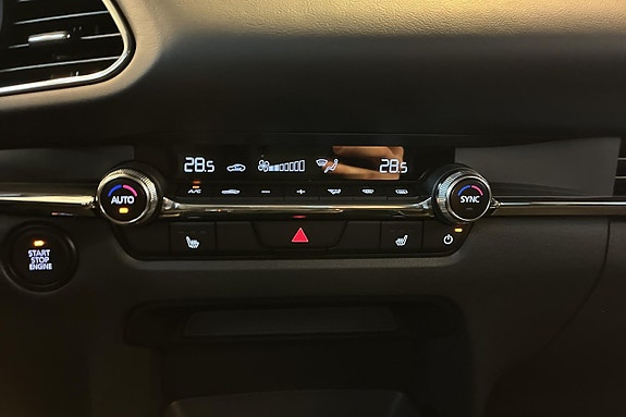 Mazda CX-30 14 of 15