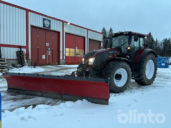 Valtra T213