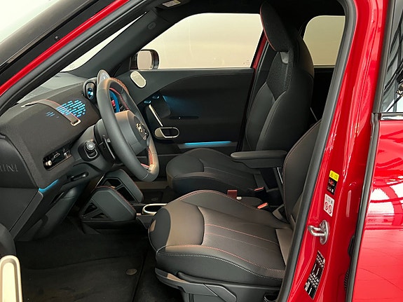 MINI John Cooper Works 5 of 5