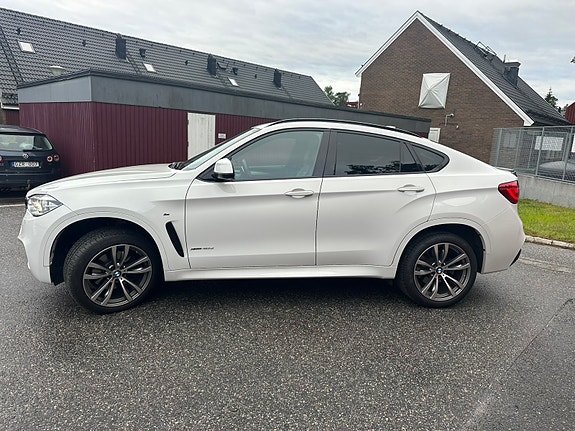BMW X6 11 of 11