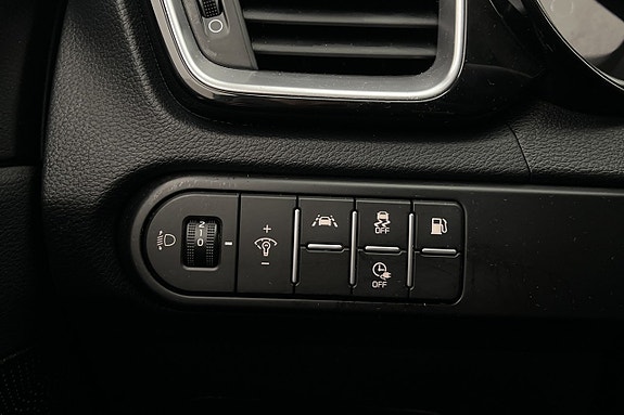 Kia Ceed 9 of 23