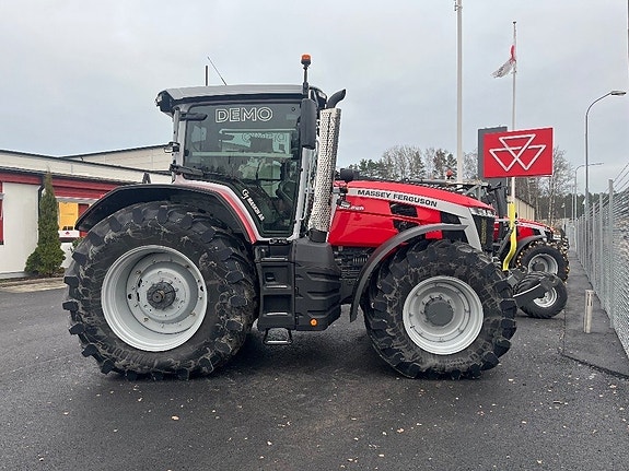 Massey Ferguson 8s