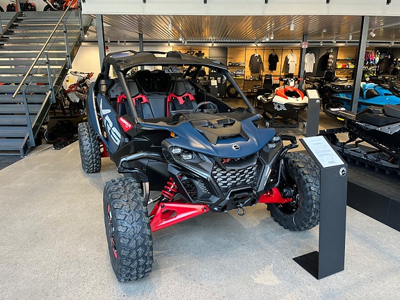 Can-Am Maverick R 999T X RS DCT SAS 3 of 7