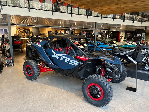 Can-Am Maverick R 999T X RS DCT SAS 2 of 7