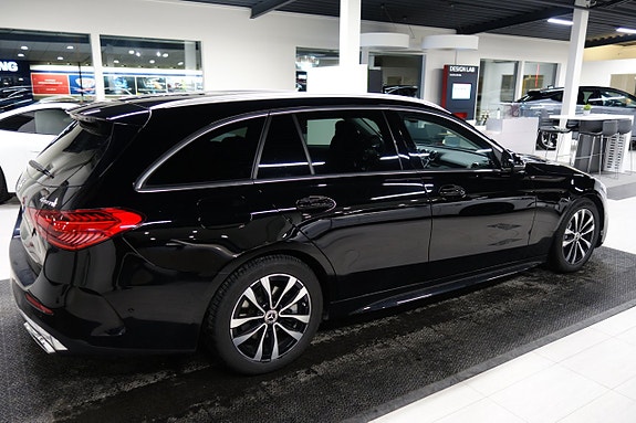 Mercedes-Benz C220 d 4 of 6