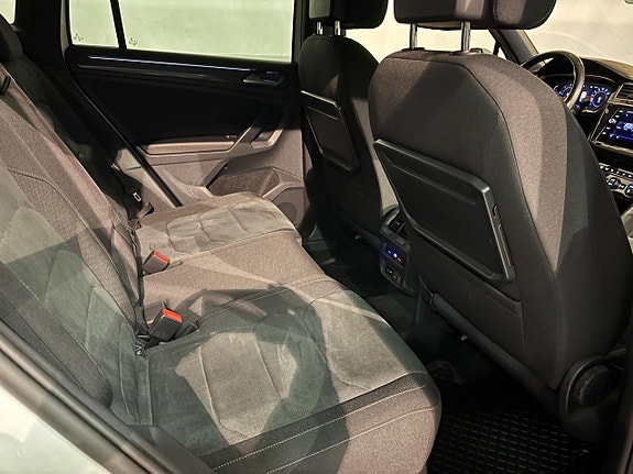 Volkswagen Tiguan 10 of 12
